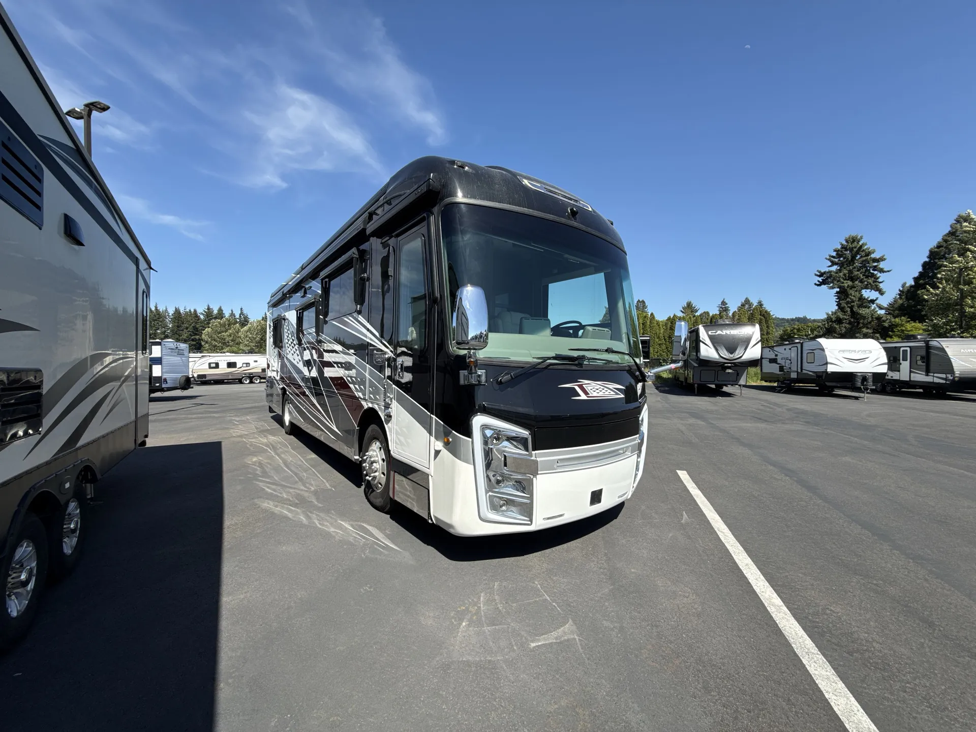 2025 Entegra Coach Anthem 37K - Photo 2