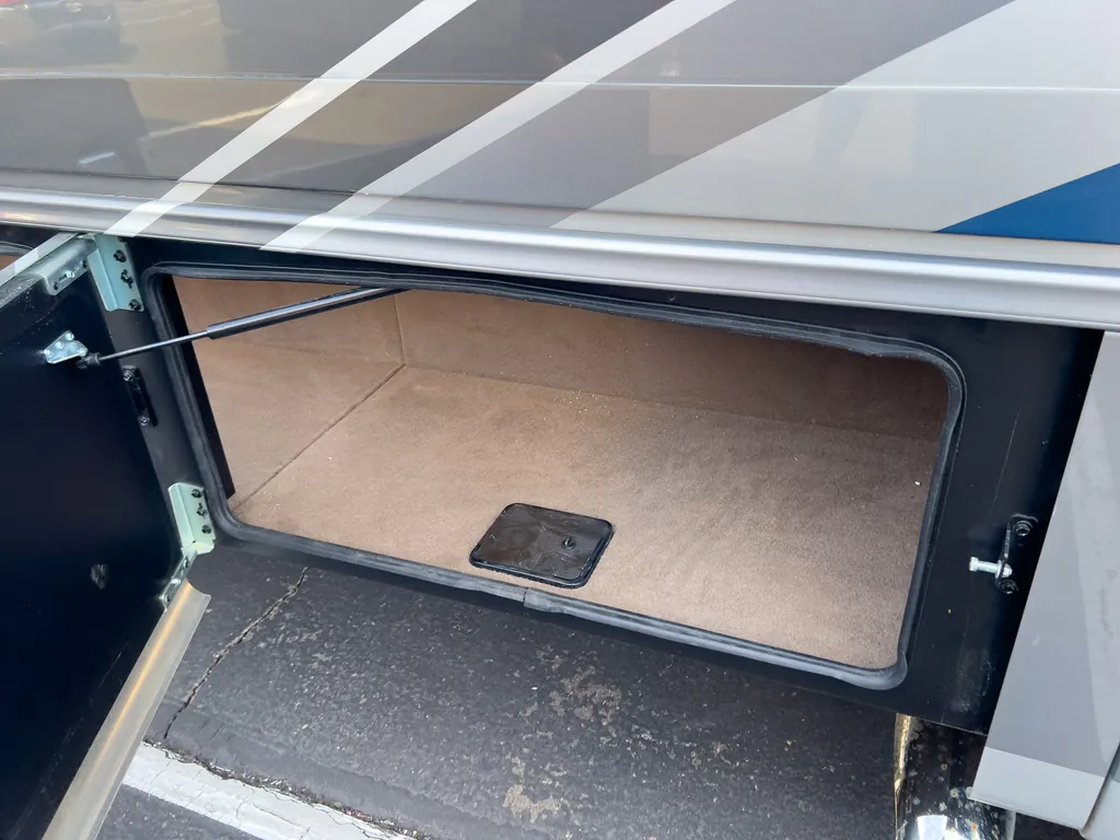 2026 Entegra Coach Accolade 37K, Photos photo 35