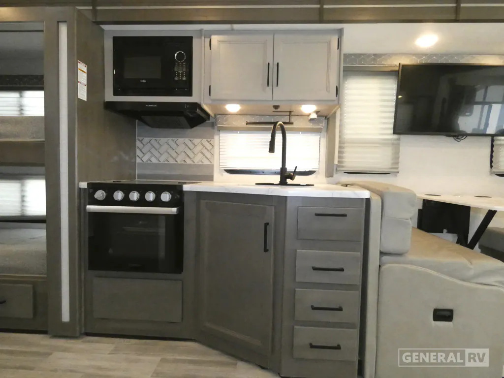 2024 Thor Motor Coach Freedom Traveler A32, Photos photo 6