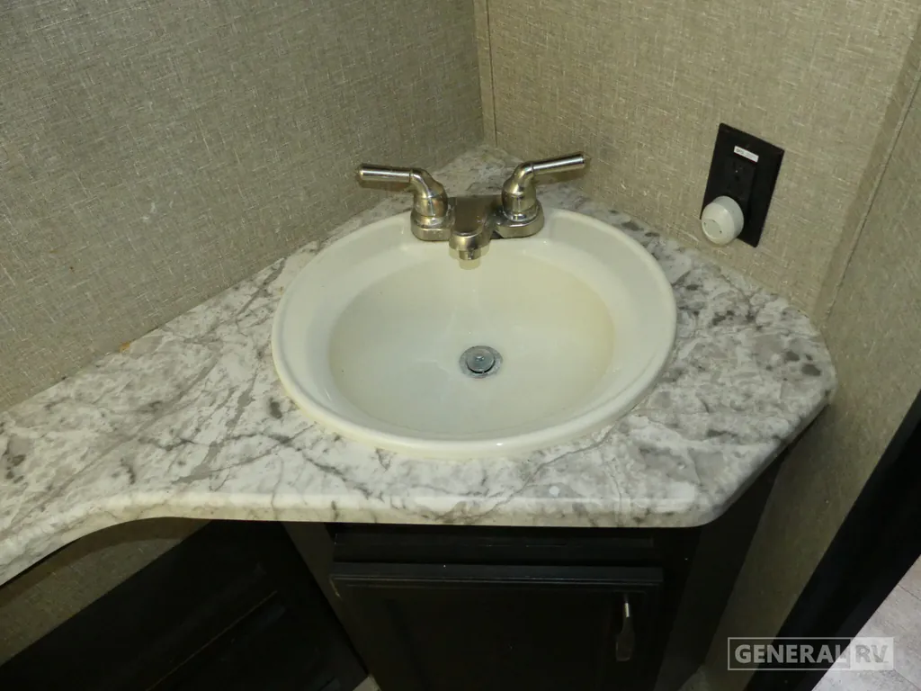 2019 Grand Design Imagine 2800BH, Photos photo 14