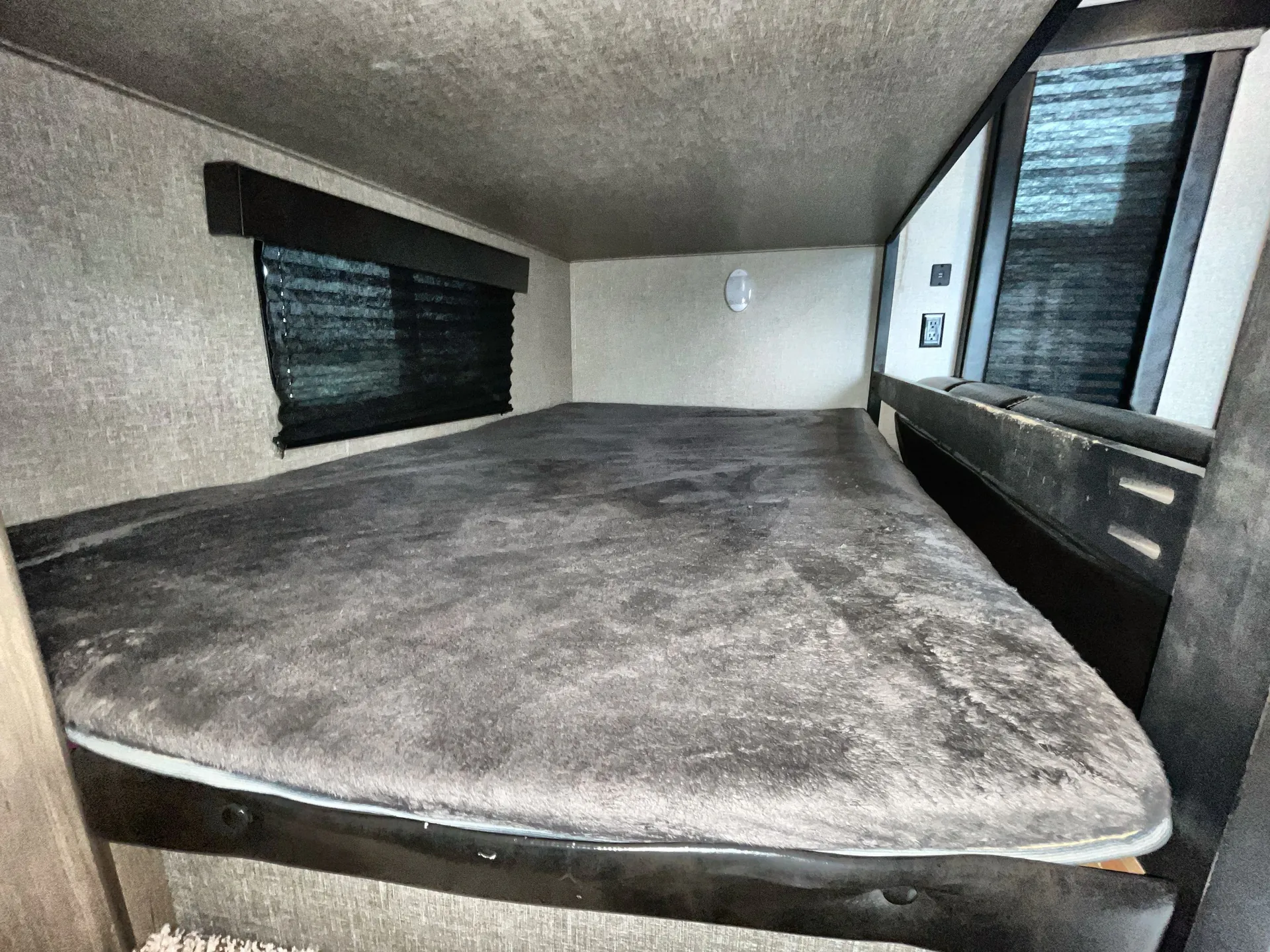 2020 Grand Design Transcend Xplor 265BH — living area main