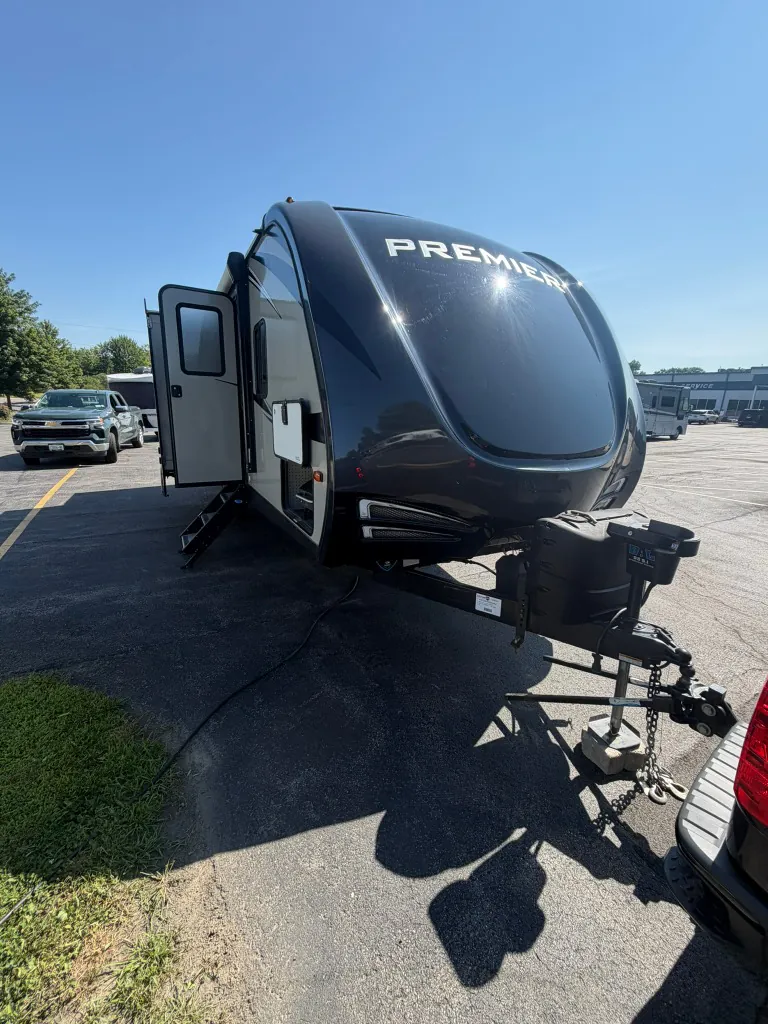 2019 Keystone Premier 24RKPR - Photo 2