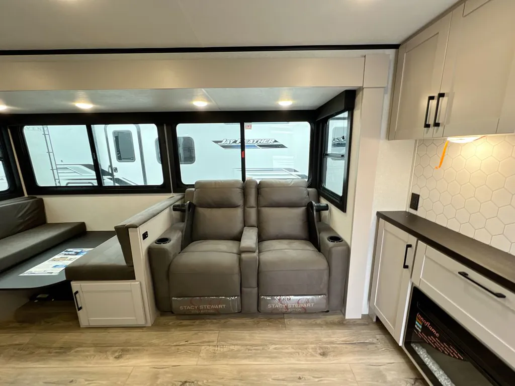 2026 Jayco Jay Feather 29QBH, Photos photo 5
