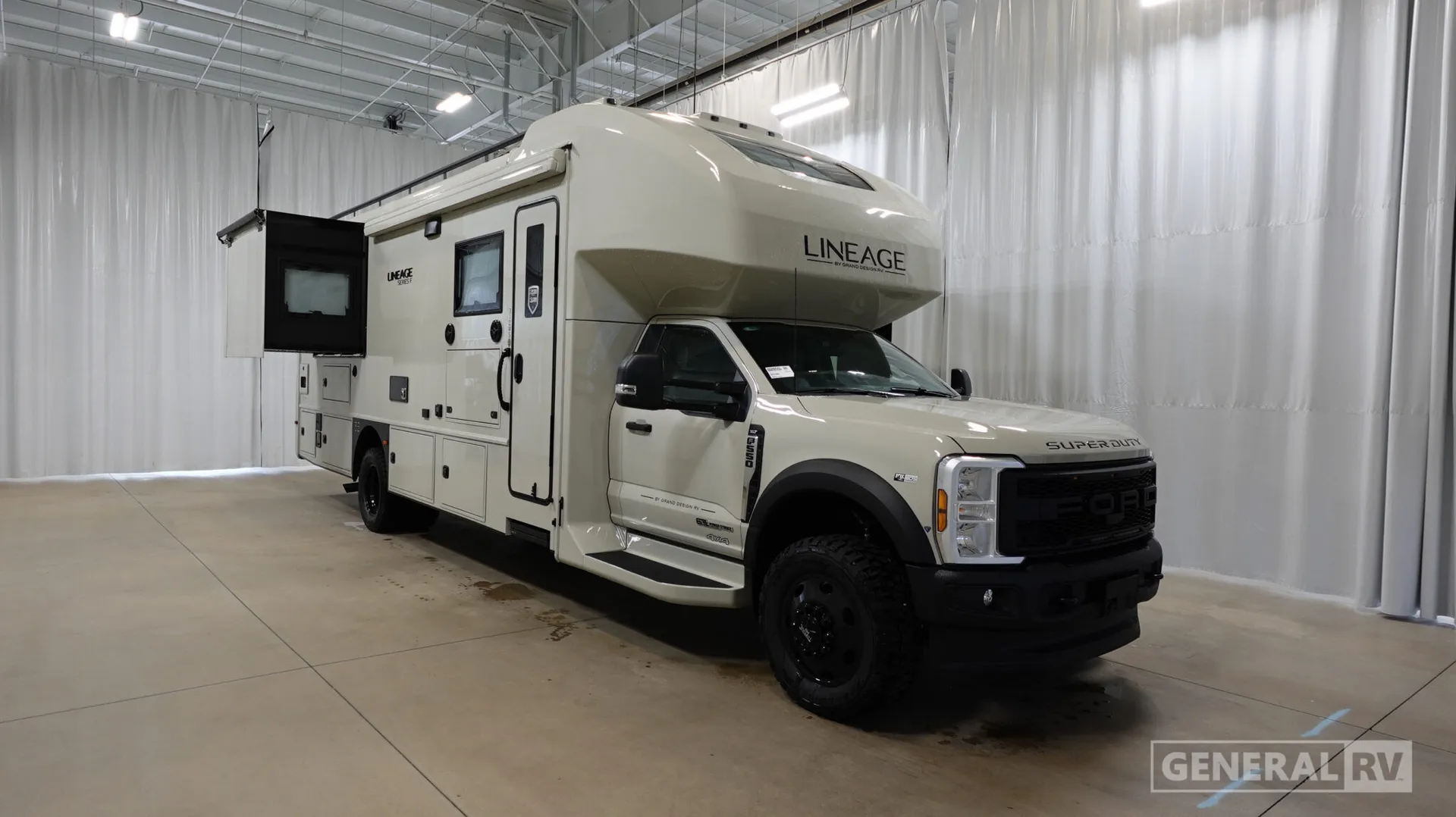 2027 Grand Design Lineage Series F 31ZW - Photo 2