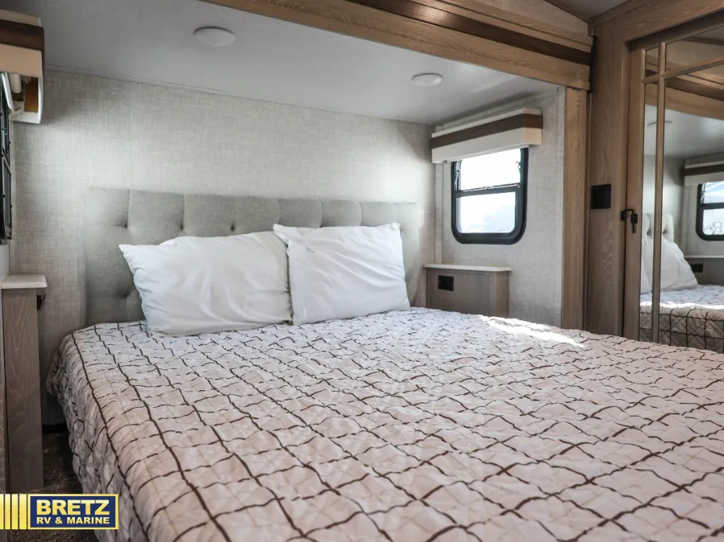 2022 Forest River Rockwood Ultra Lite 2898BS, Photos photo 33