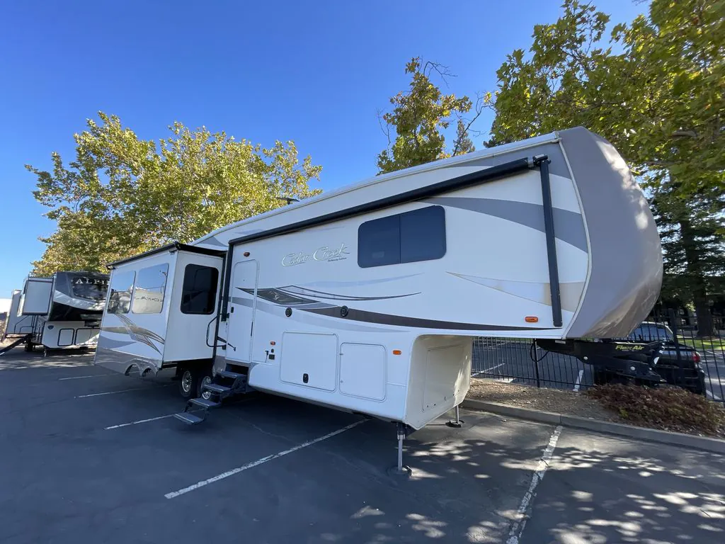 2016 Forest River Cedar Creek Hathaway Edition 34RE