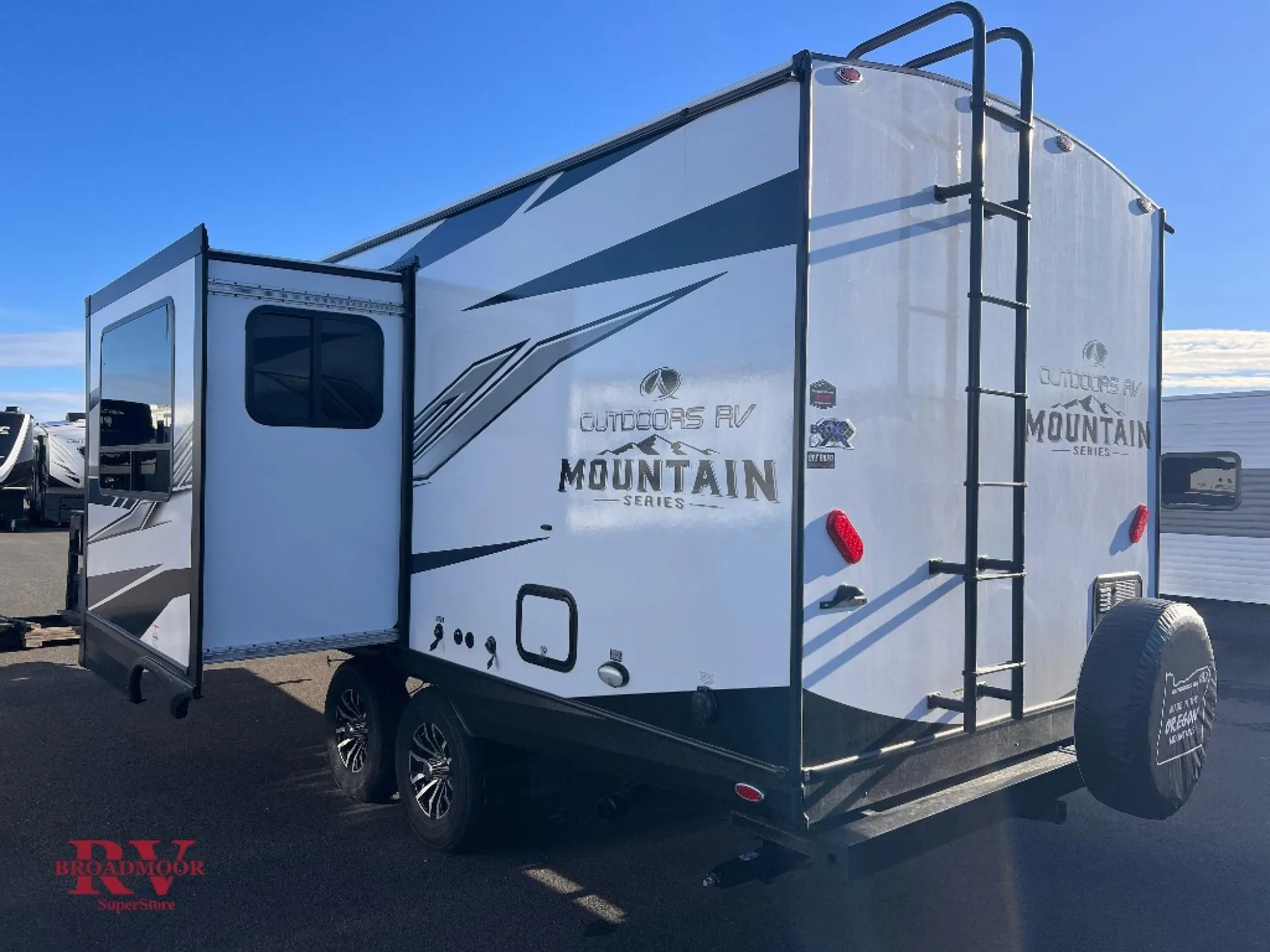 2026 Outdoors RV Timber Ridge Mountain Series 22FQS - Photo 4