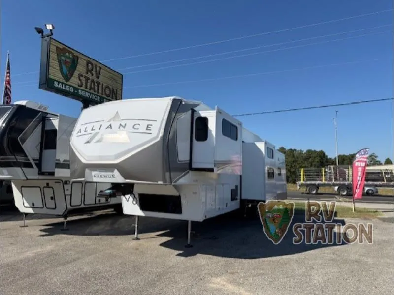 2026 Alliance RV Avenue 39MBR - Photo 3