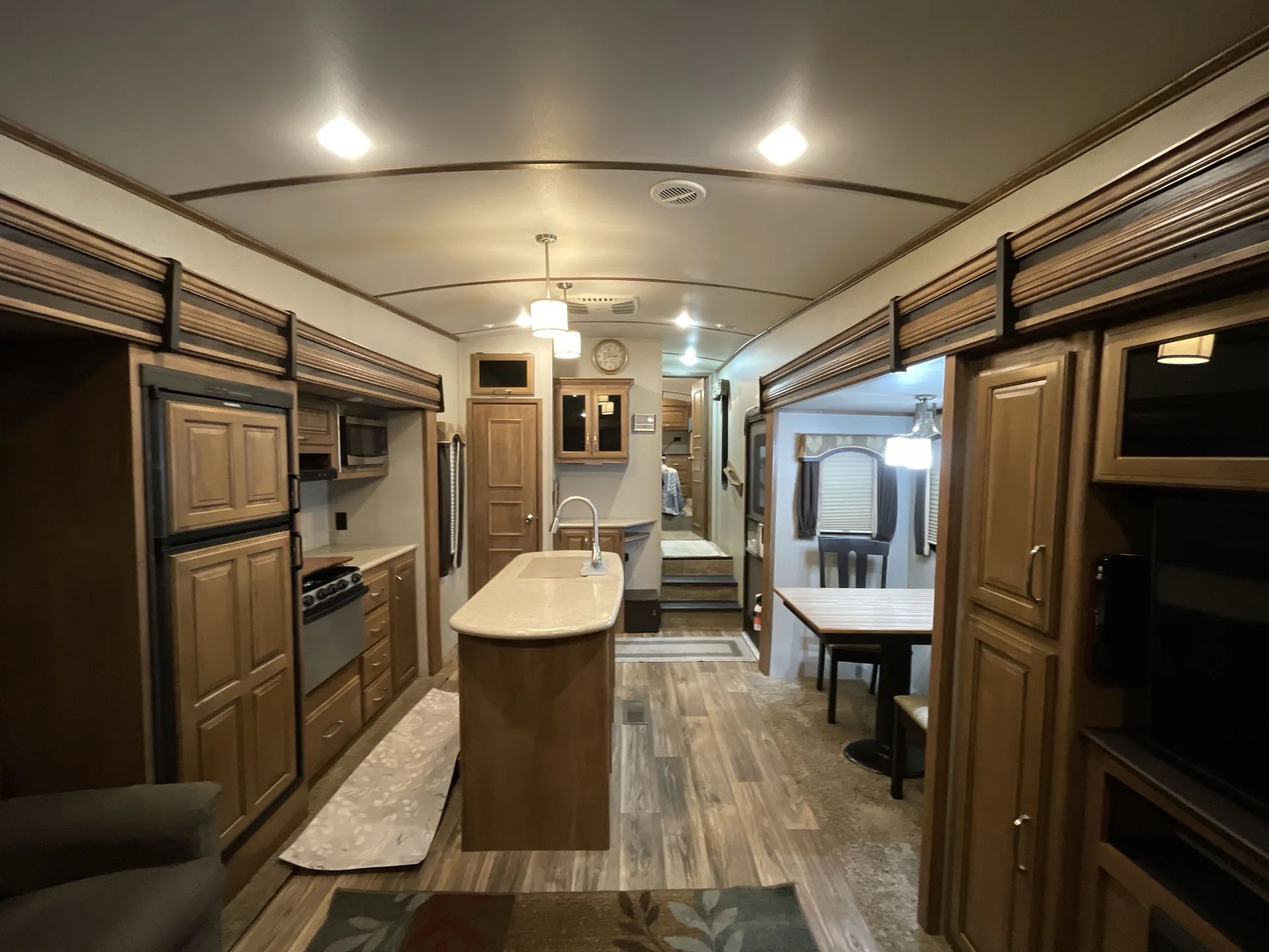 2018 Keystone Laredo 298SRL — living area main