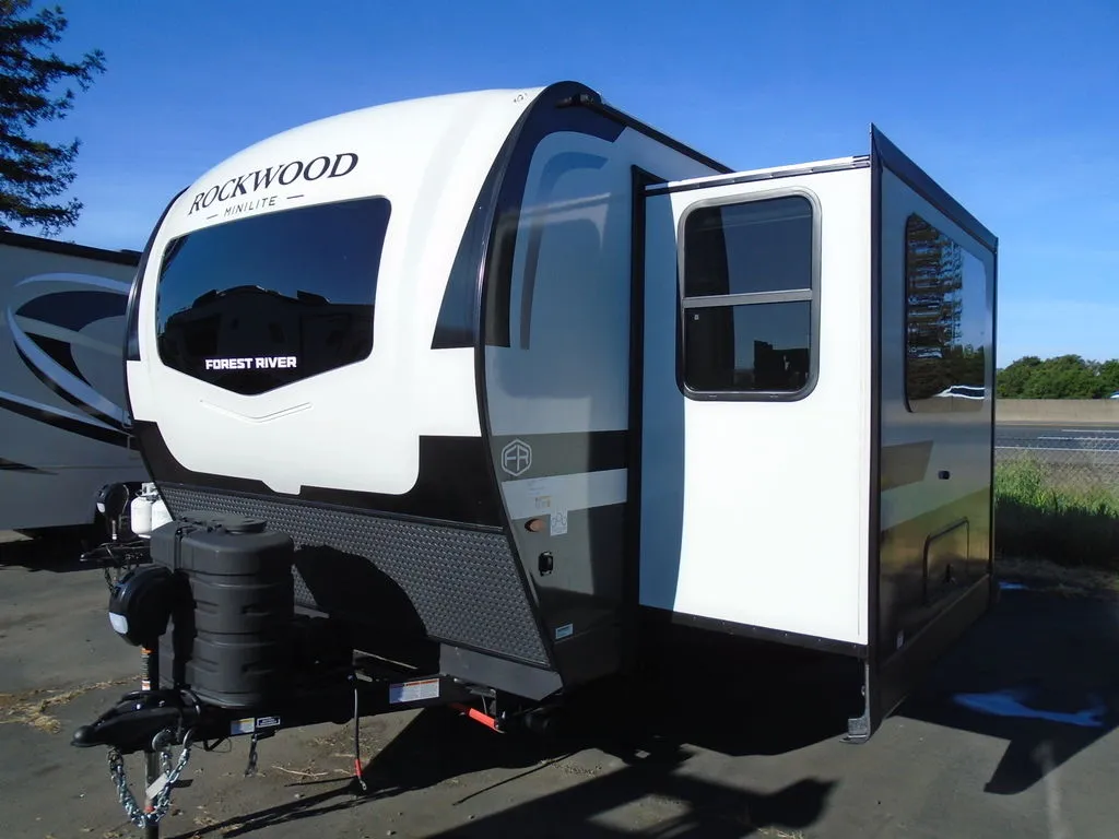 2026 Forest River Rockwood Mini Lite 2506FK - Photo 3
