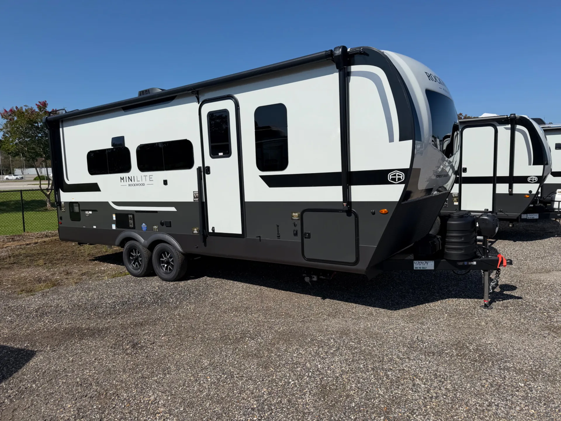 2027 Forest River Rockwood Mini Lite 2524FBT