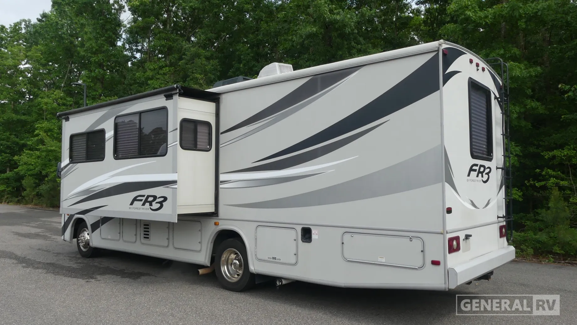 2016 Forest River FR3 30DS - Photo 4