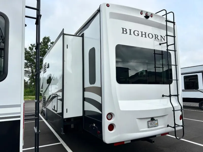2020 Heartland Bighorn 3850ML - Photo 4
