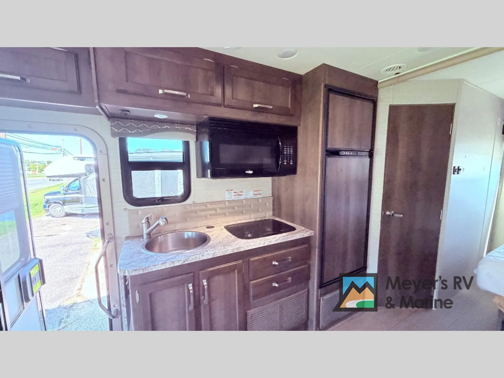 2018 Jayco Melbourne 24L - Photo 4