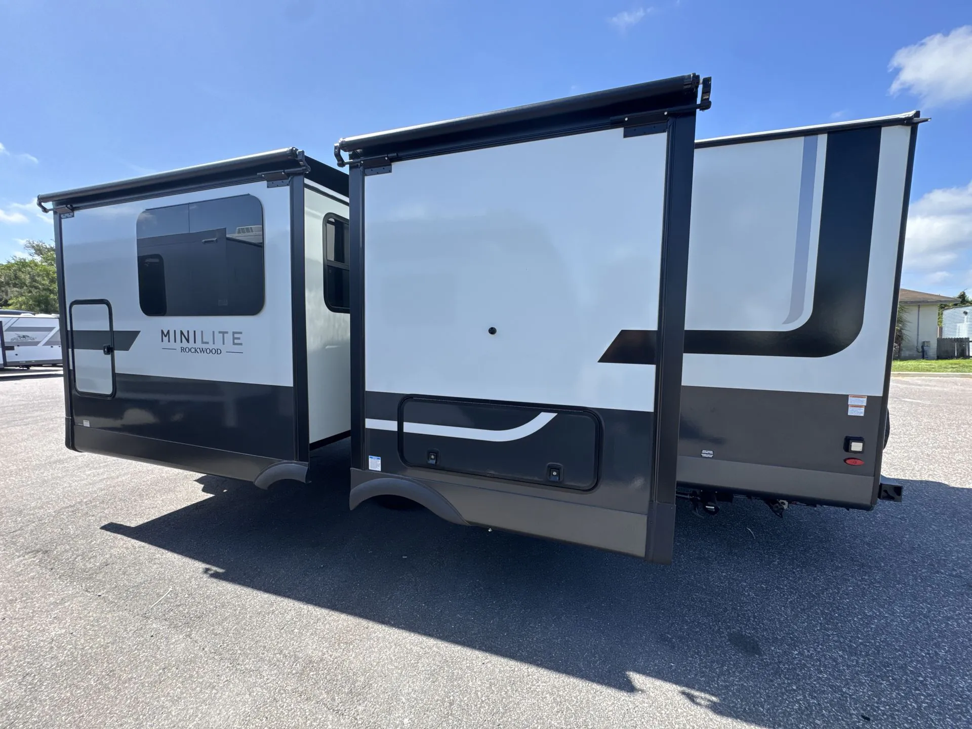 2027 Forest River Rockwood Mini Lite 2523MBR - Photo 4