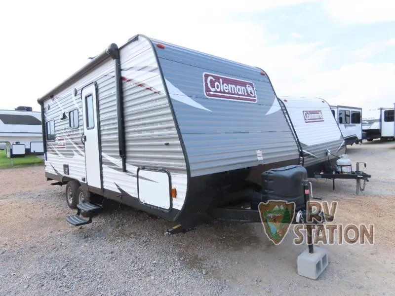 2017 Dutchmen RV Coleman Lantern Series 202RDWE - Main photo