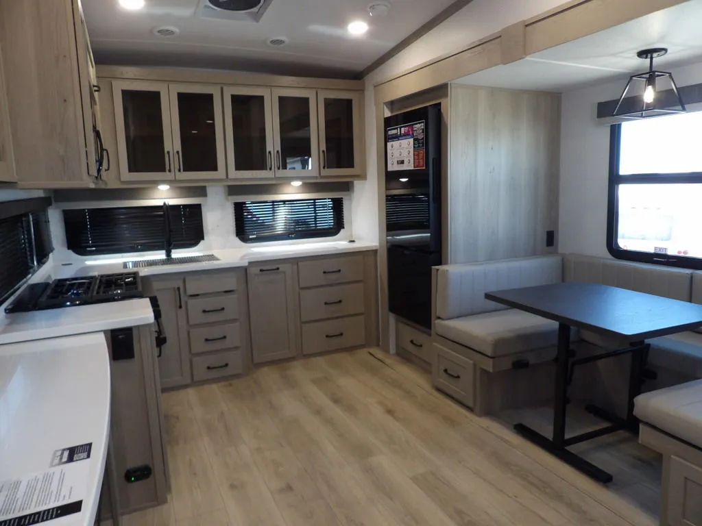 2025 Forest River Rockwood Signature R301RKS, Photos photo 13