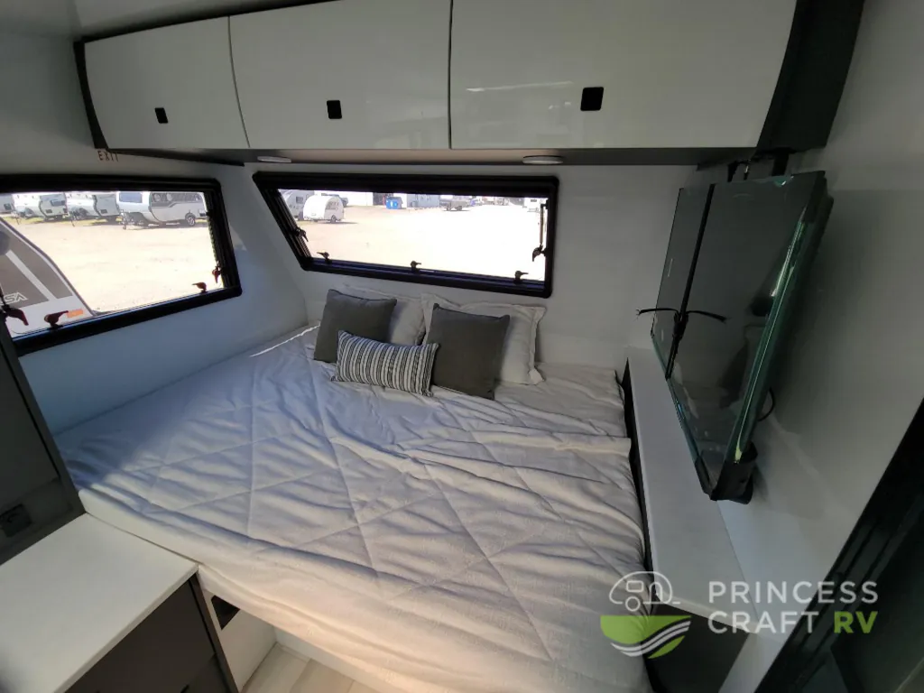2027 Palomino Pause Reboot Edition 196, Photos photo 4