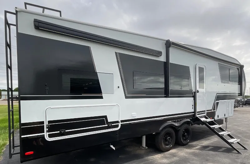 2026 Brinkley Model Z 2810, Photos photo 5