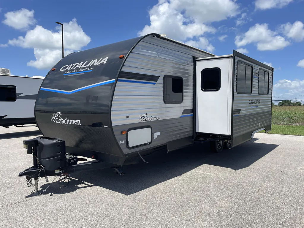 2023 Coachmen Catalina Legacy Edition 243RBS, Photos photo 4