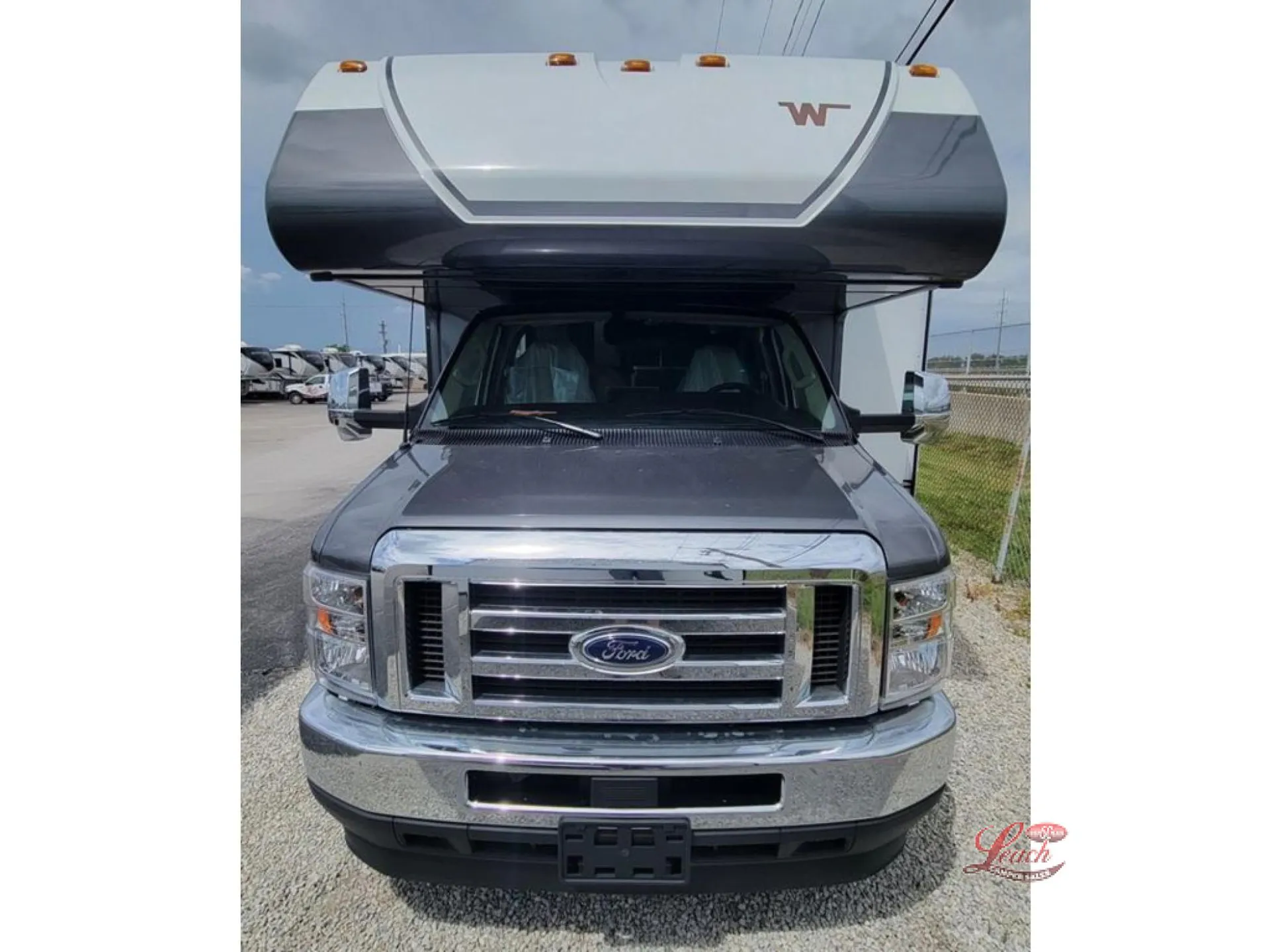 2026 Winnebago Minnie Winnie NPF 26NP - Photo 2