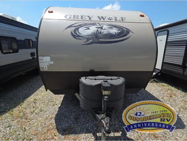 2018 Forest River RV Cherokee Grey Wolf 25RL - Photo 2
