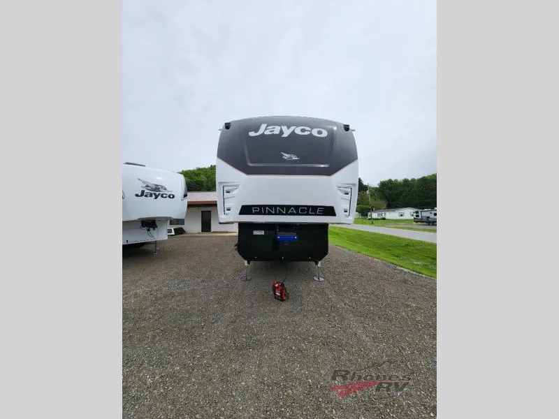 2027 Jayco Pinnacle 38FBRK - Photo 4