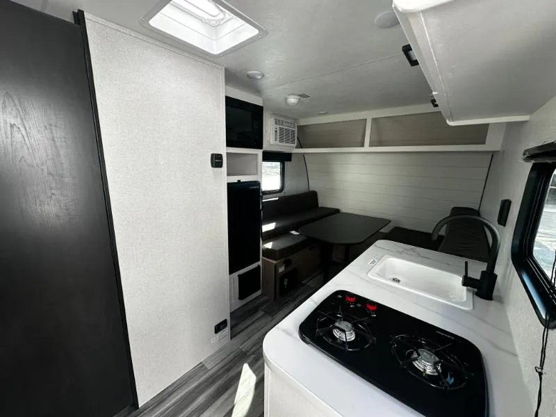2026 Jayco Jay Flight SLX 140TB - Photo 4