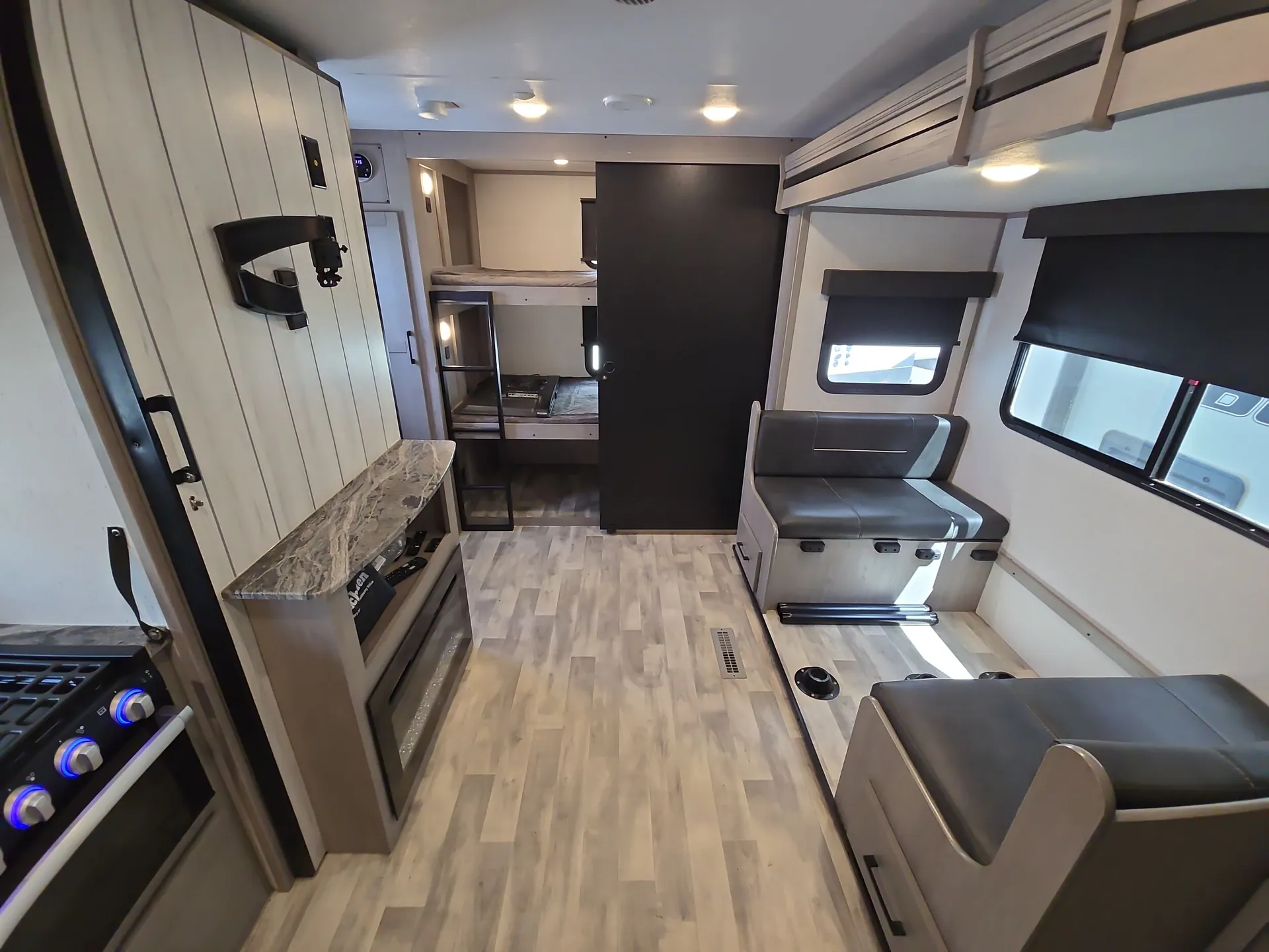 2023 Dutchmen Kodiak Ultra-Lite Ultra-Lite 250BHSL — living area main