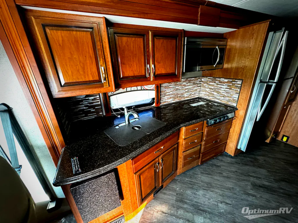 2017 Fleetwood Pace Arrow LXE 38K, Photos photo 8