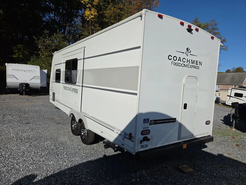 2026 Coachmen Freedom Express Select 21SE, Photos photo 6