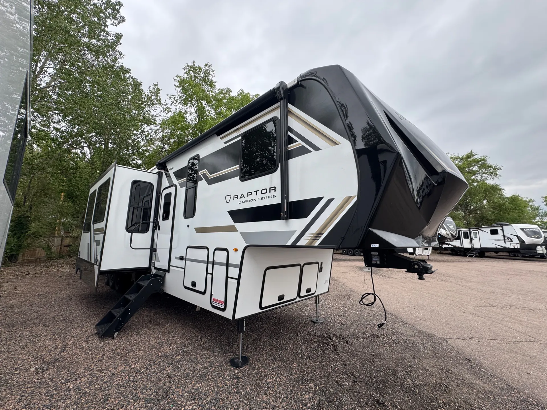2026 Keystone Raptor 420 - Photo 2