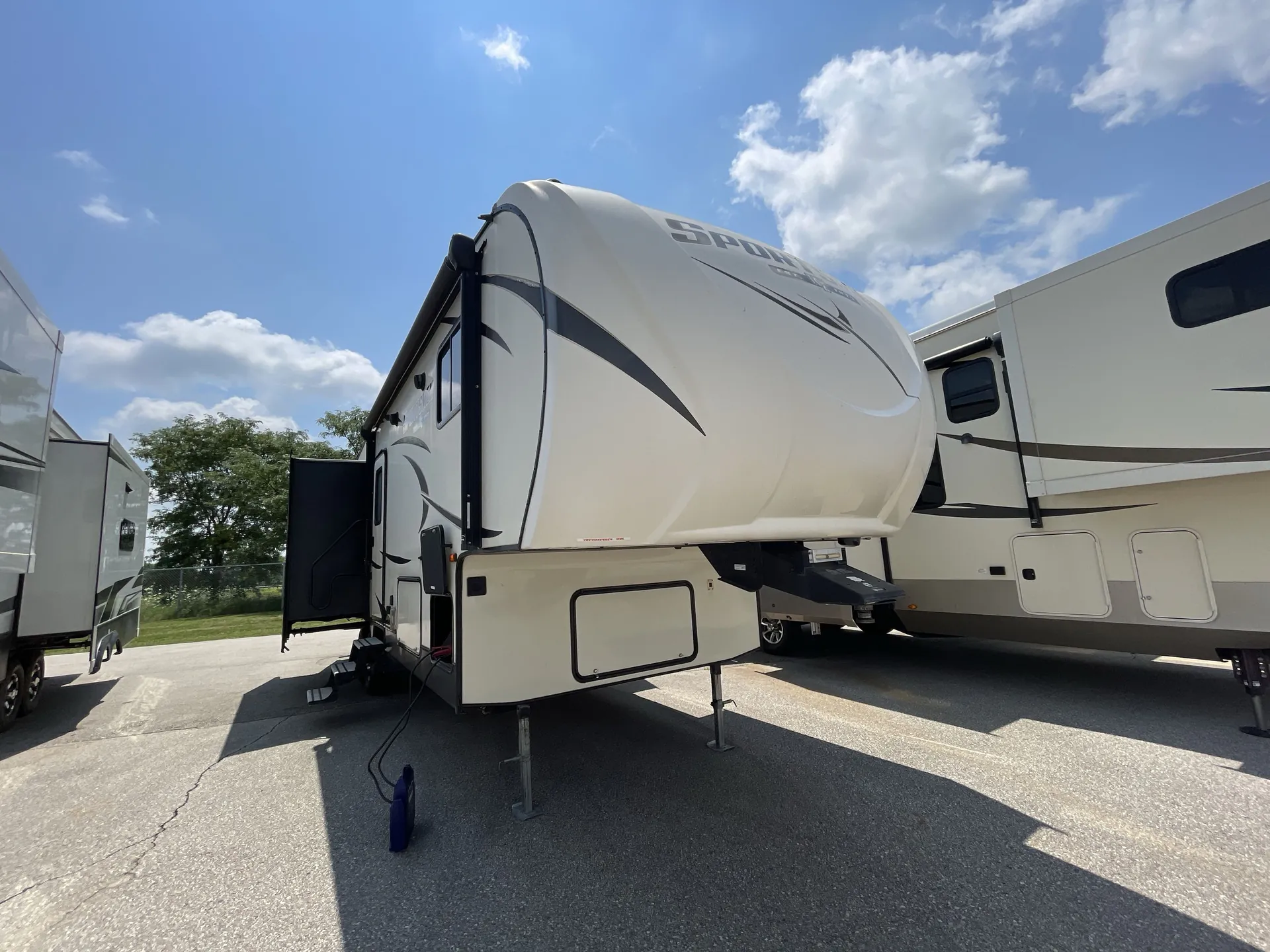 2018 K-Z Rv Sportsmen 293RL - Photo 2