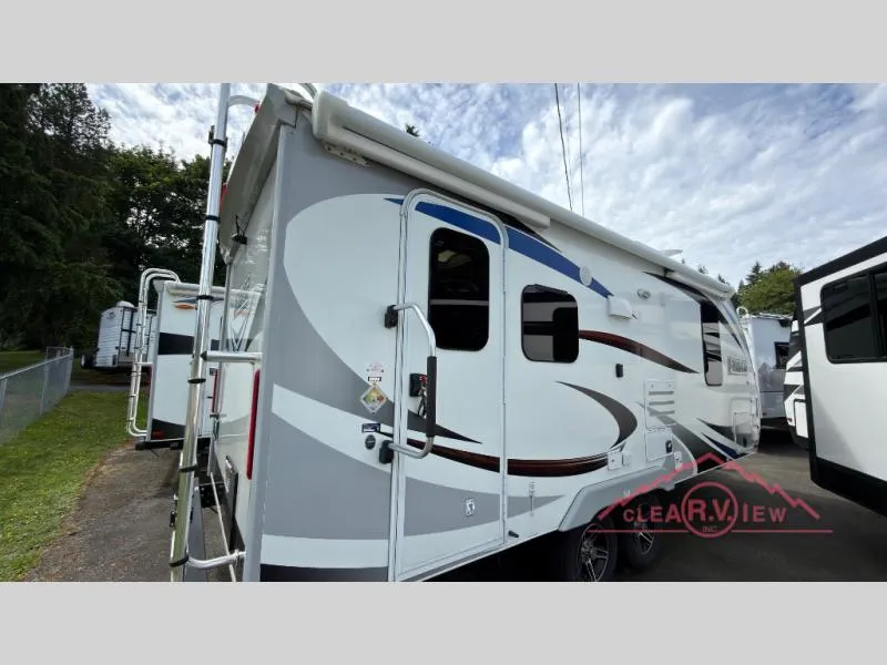 2019 Lance Lance Travel Trailers Used    1995 - Photo 3