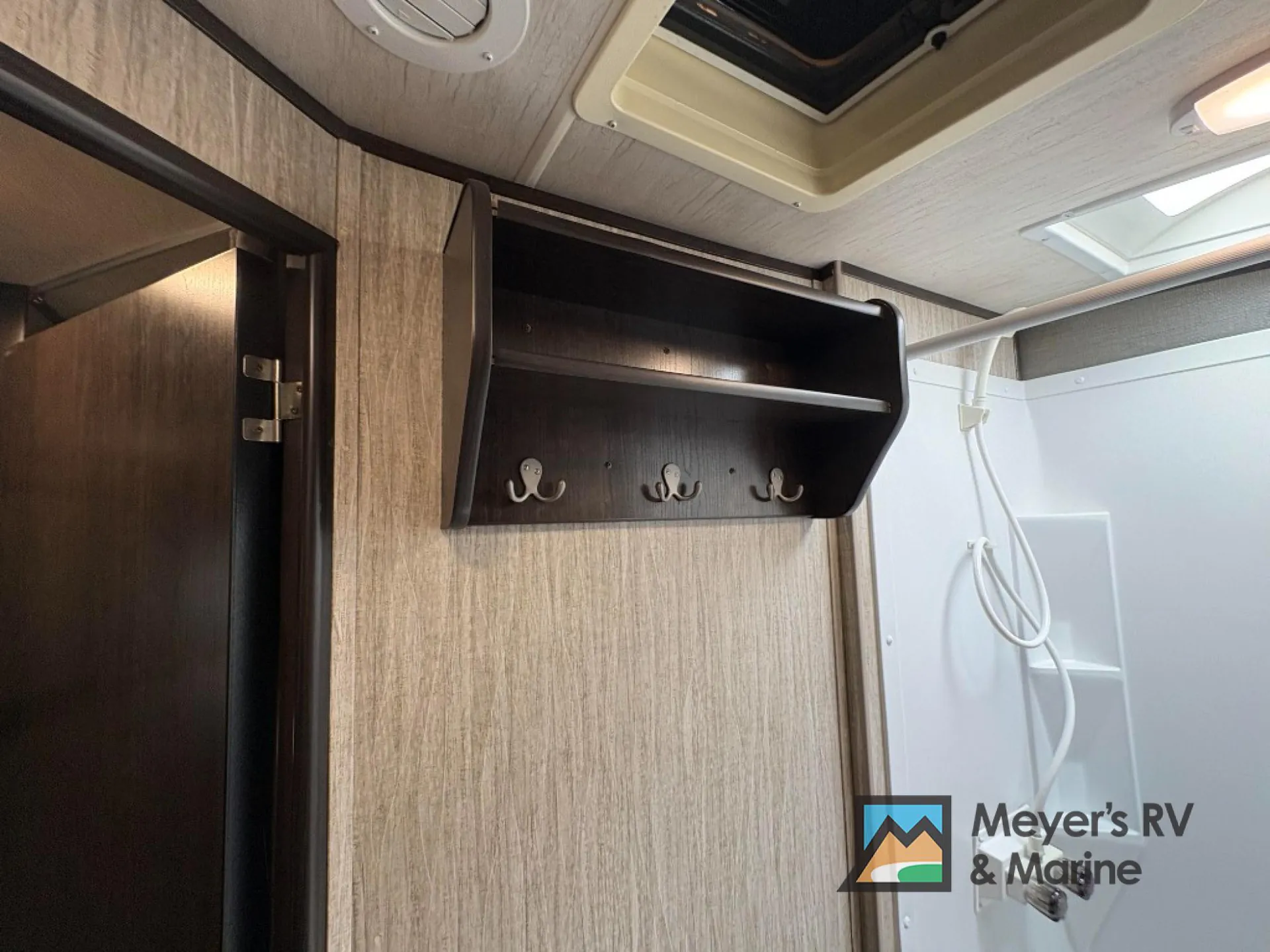 2019 Cruiser RV Shadow Cruiser 240BHS - Photo 4