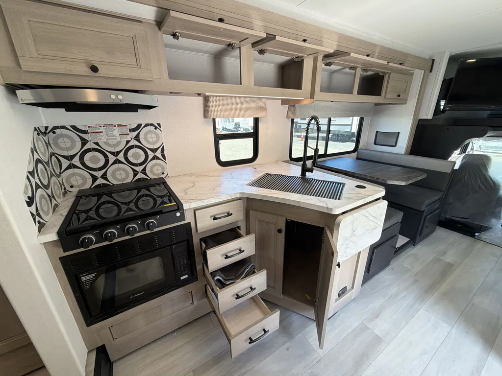 2027 Forest River Sunseeker 3050S, Photos photo 12