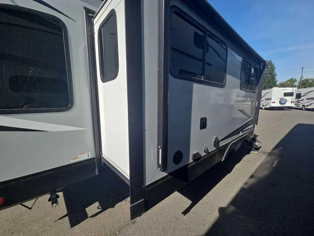 2022 Forest River Cherokee Alpha Wolf 26RL, Photos photo 8
