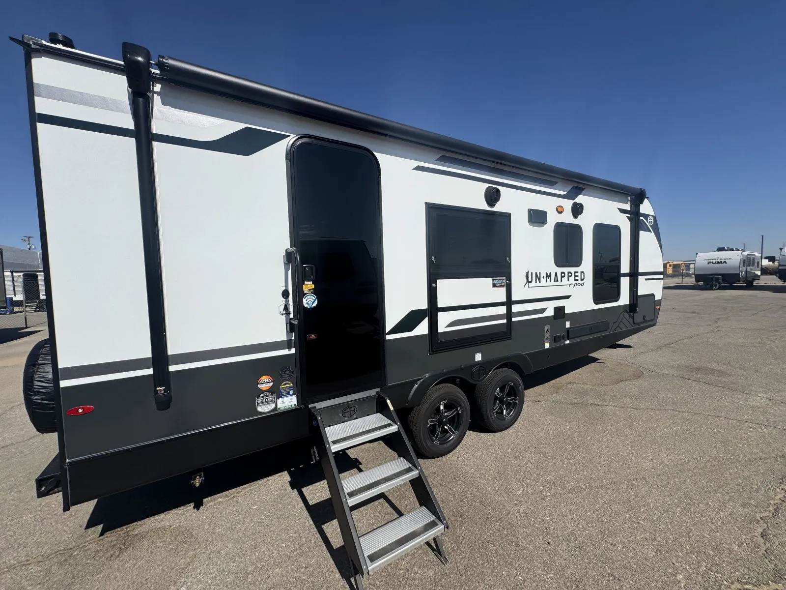 2027 Forest River Cherokee Grey Wolf Black Label 26KFBL - Photo 2