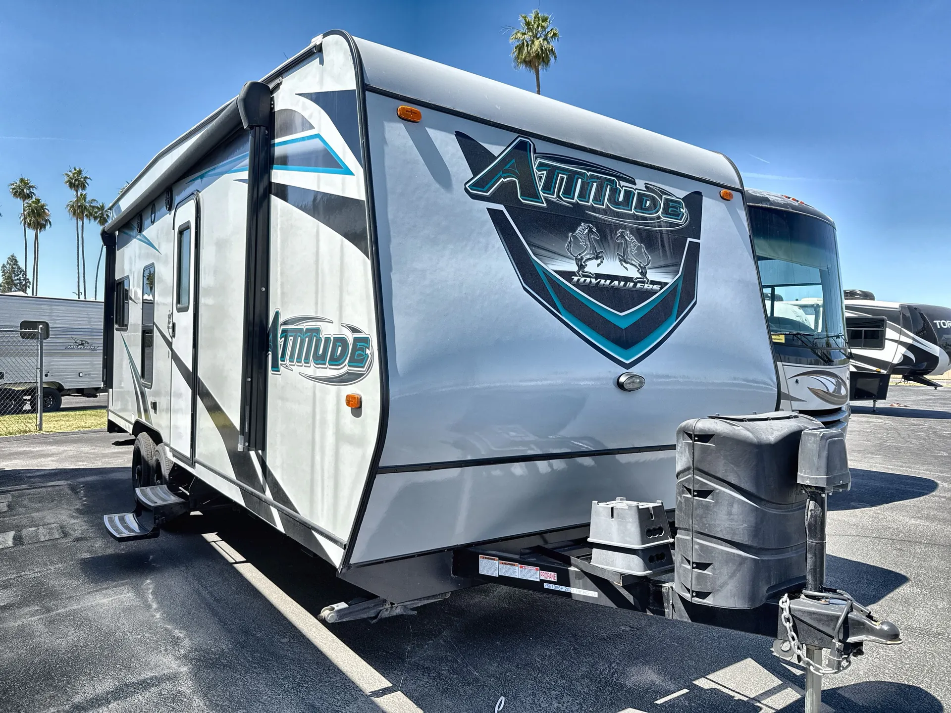 2023 eclipse rv Attitude Limited 19FBG-LE - Photo 2