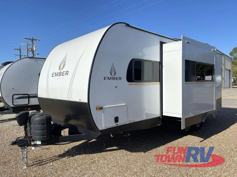 2025 Ember RV E-Series 21FBE - Photo 3