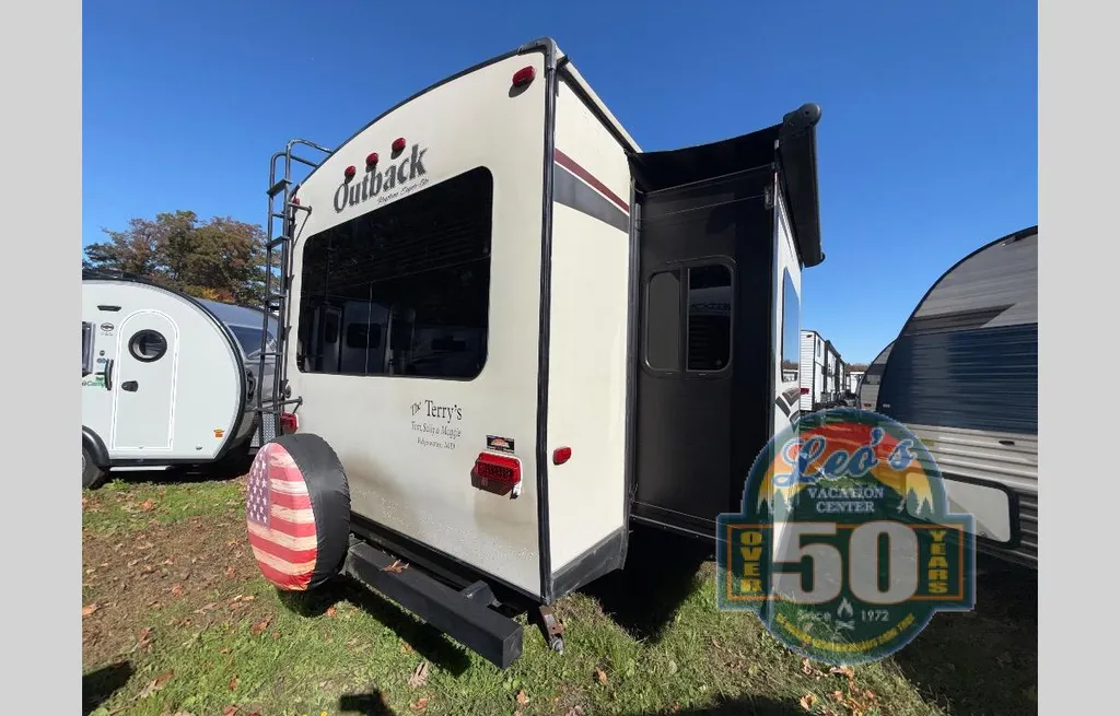 2015 Keystone Outback 298RE, Photos photo 6