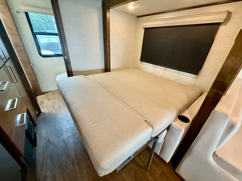 2020 Tiffin Wayfarer 25 RW, Photos photo 26