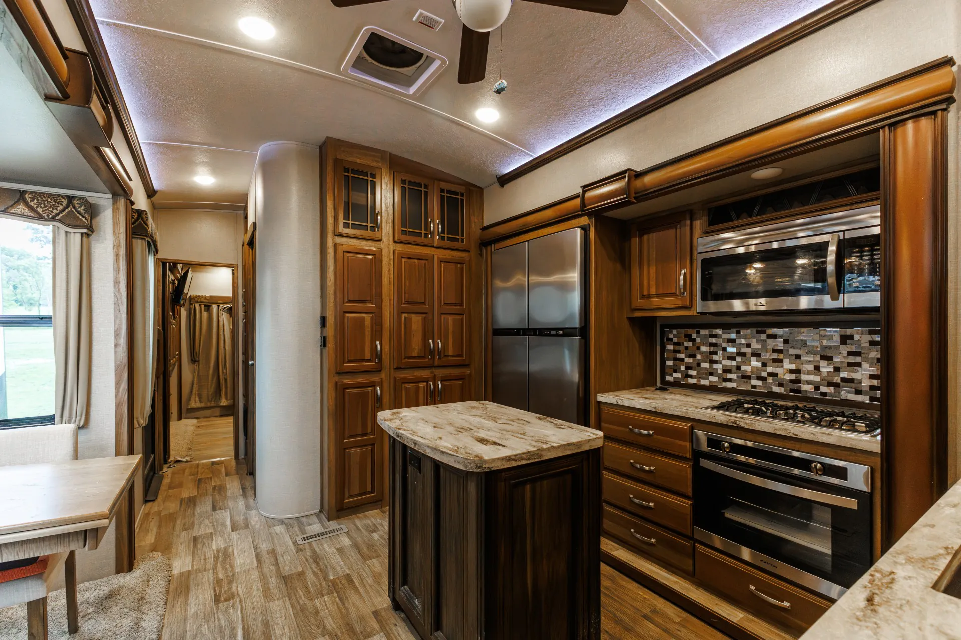 2017 Keystone Montana 3730FL - Photo 3