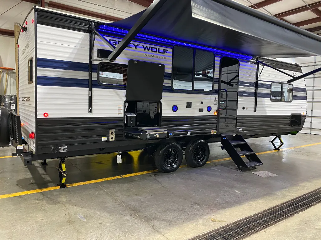 2027 Forest River Cherokee Grey Wolf 26SS