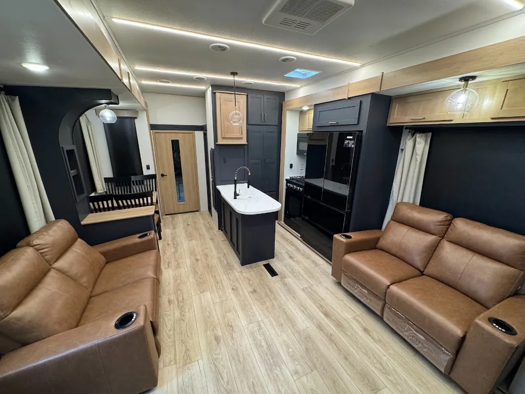 2025 Heartland Cyclone 4014C