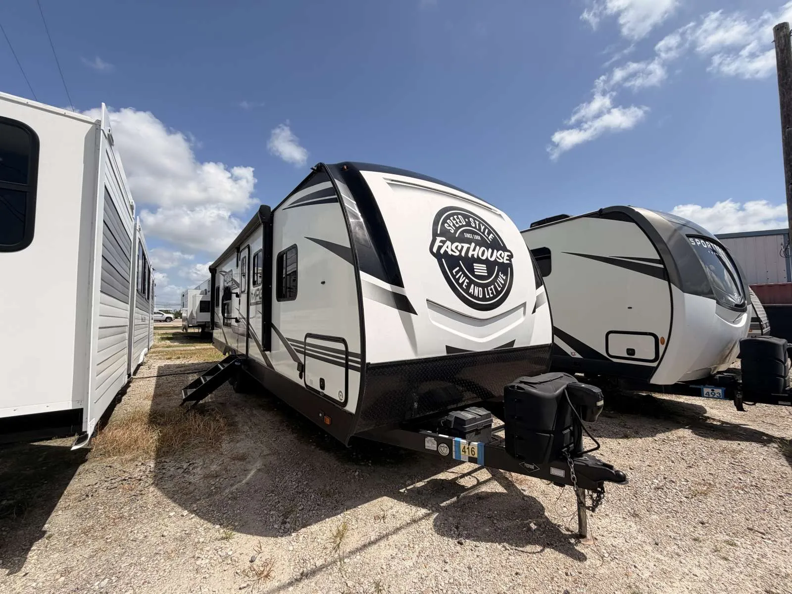 2022 Cruiser RV MPG 2700TH - Photo 2