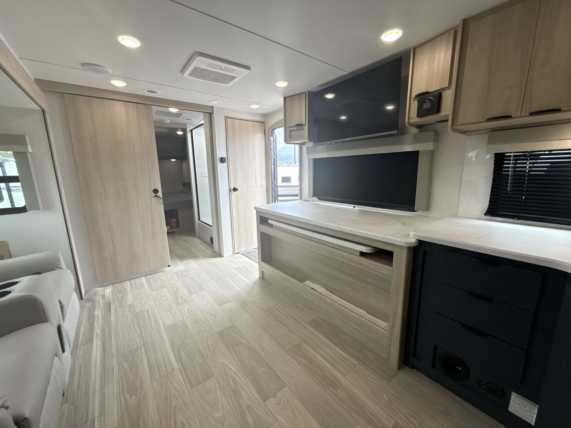 2024 Winnebago Minnie 2630MLRK — living area main