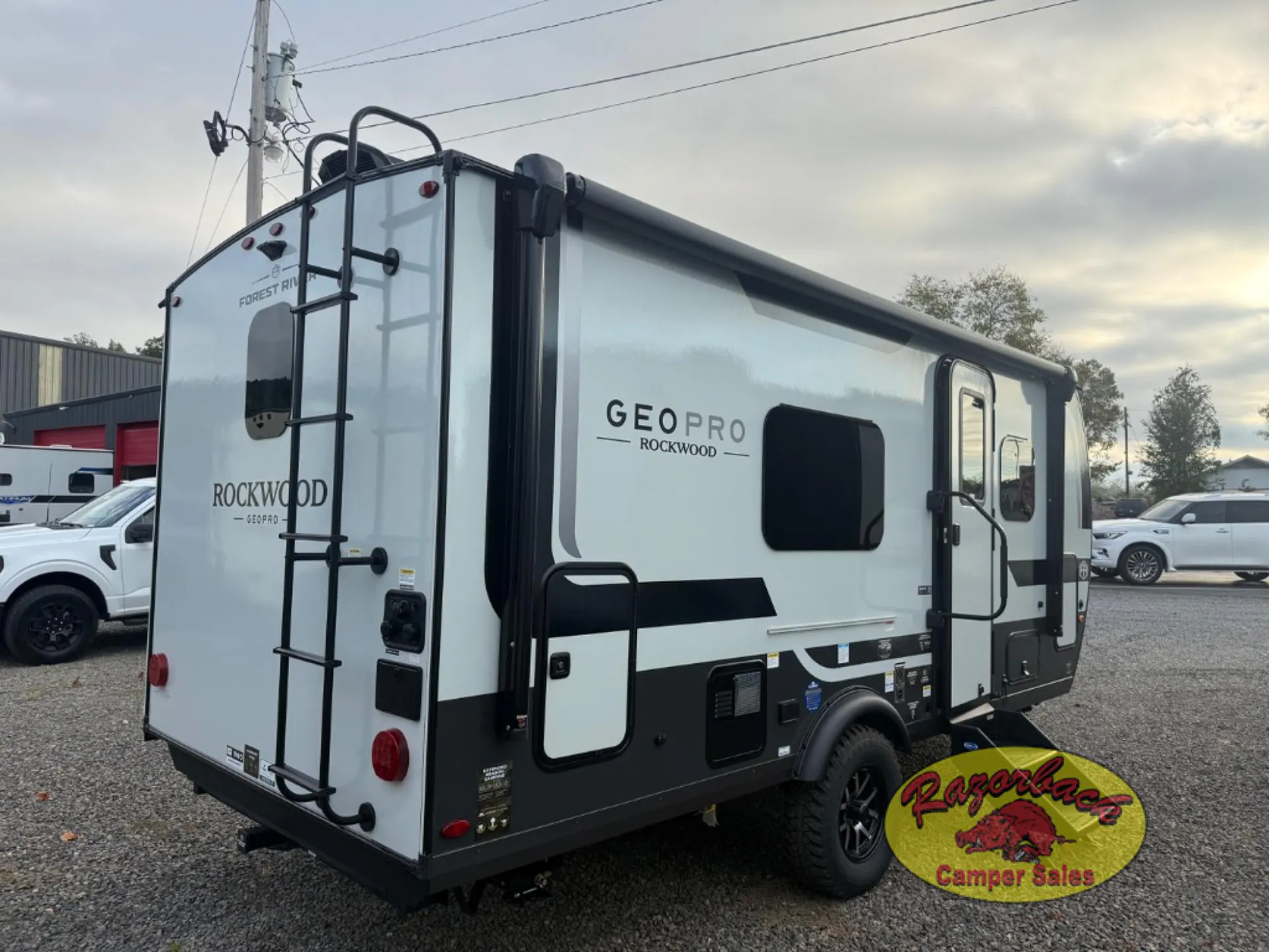 2027 Forest River Rockwood Geo Pro 19FD — Photo 6