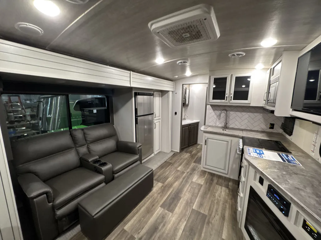 2022 Keystone Cougar Half-Ton 30BHS, Photos photo 7