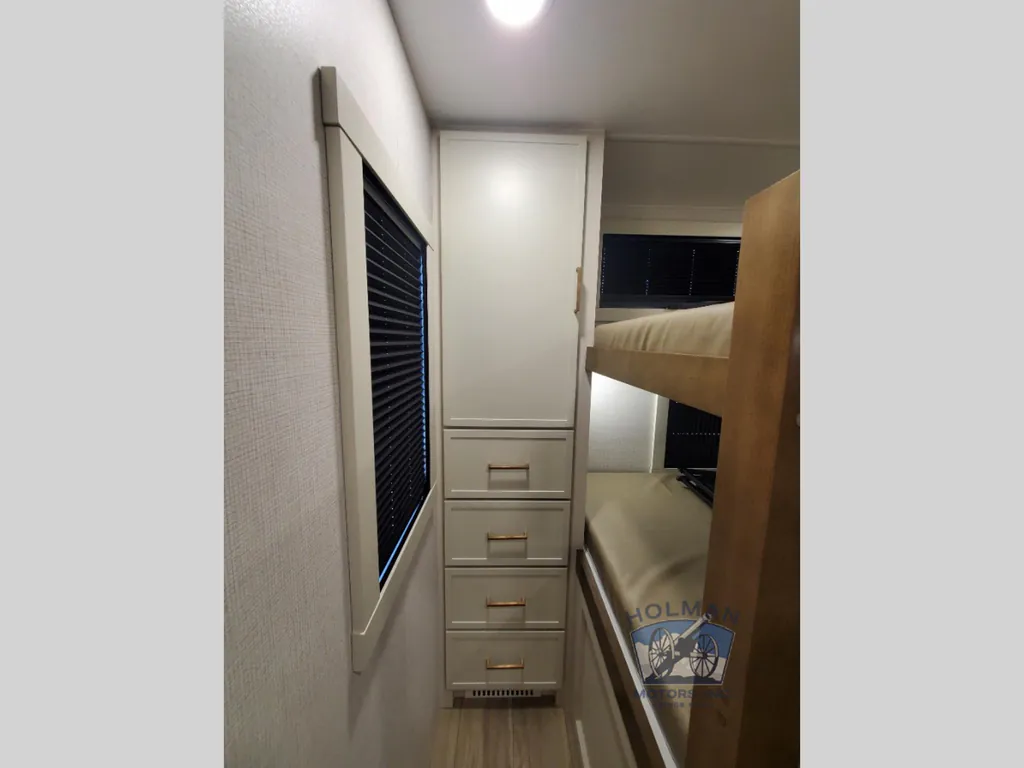 2027 Brinkley Model I 290, Photos photo 10